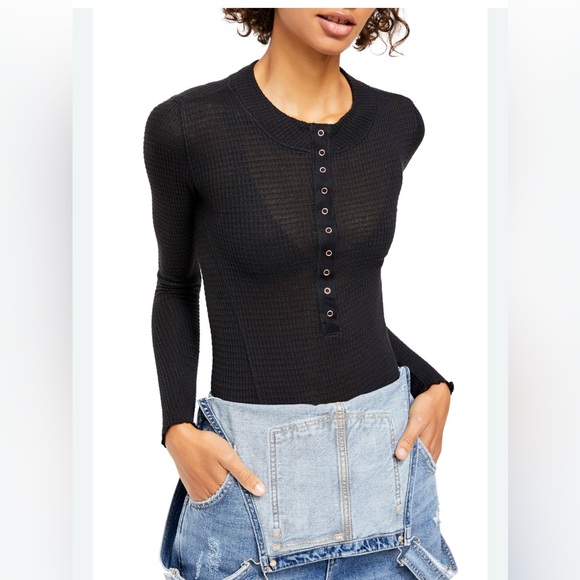 Free People One of the Girls Henley Waffle Knit Top Black Size Small - Picture 1 of 4